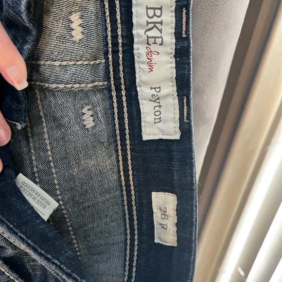 BKE Payton 26R - Picture 3 of 4